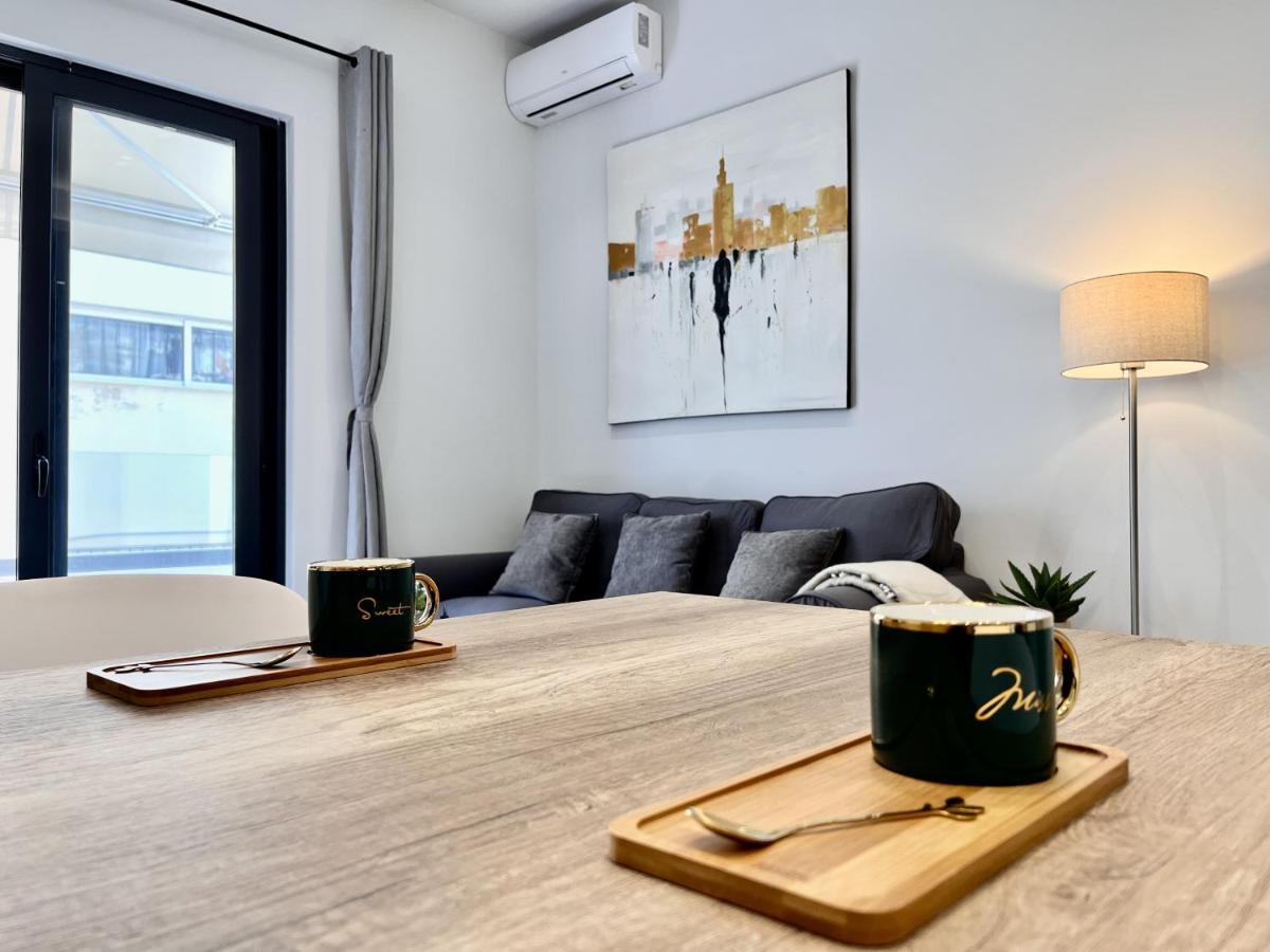 Chic Getaway Near Stavros Niarchos Apartman Athén Kültér fotó