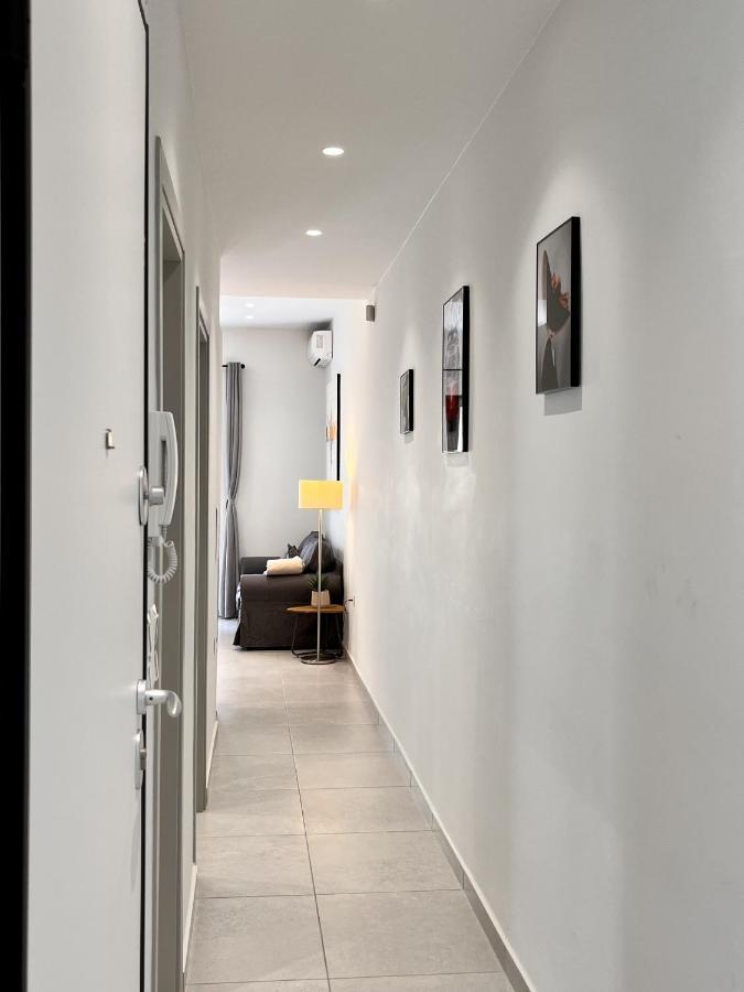 Chic Getaway Near Stavros Niarchos Apartman Athén Kültér fotó